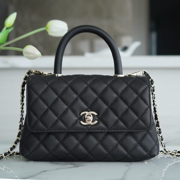 CHANEL CoCo handle