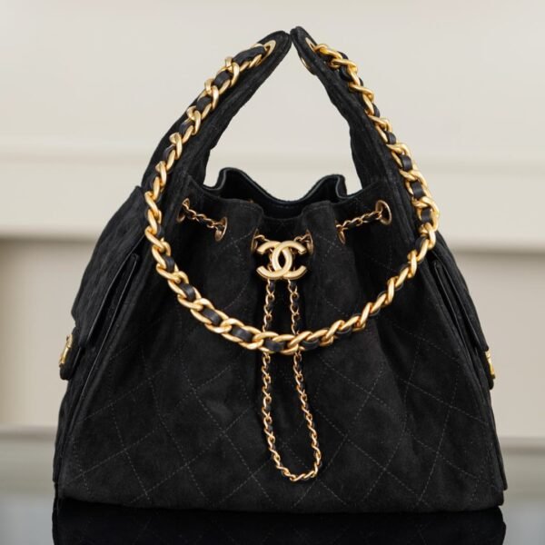 CHANEL hobo