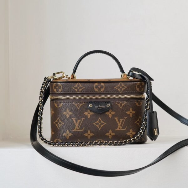 LV Vanity Chain Pouch
