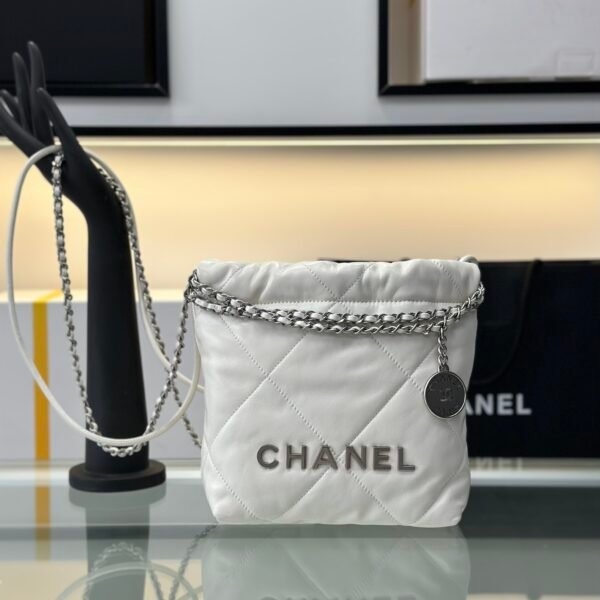 Chanel mini 22bag